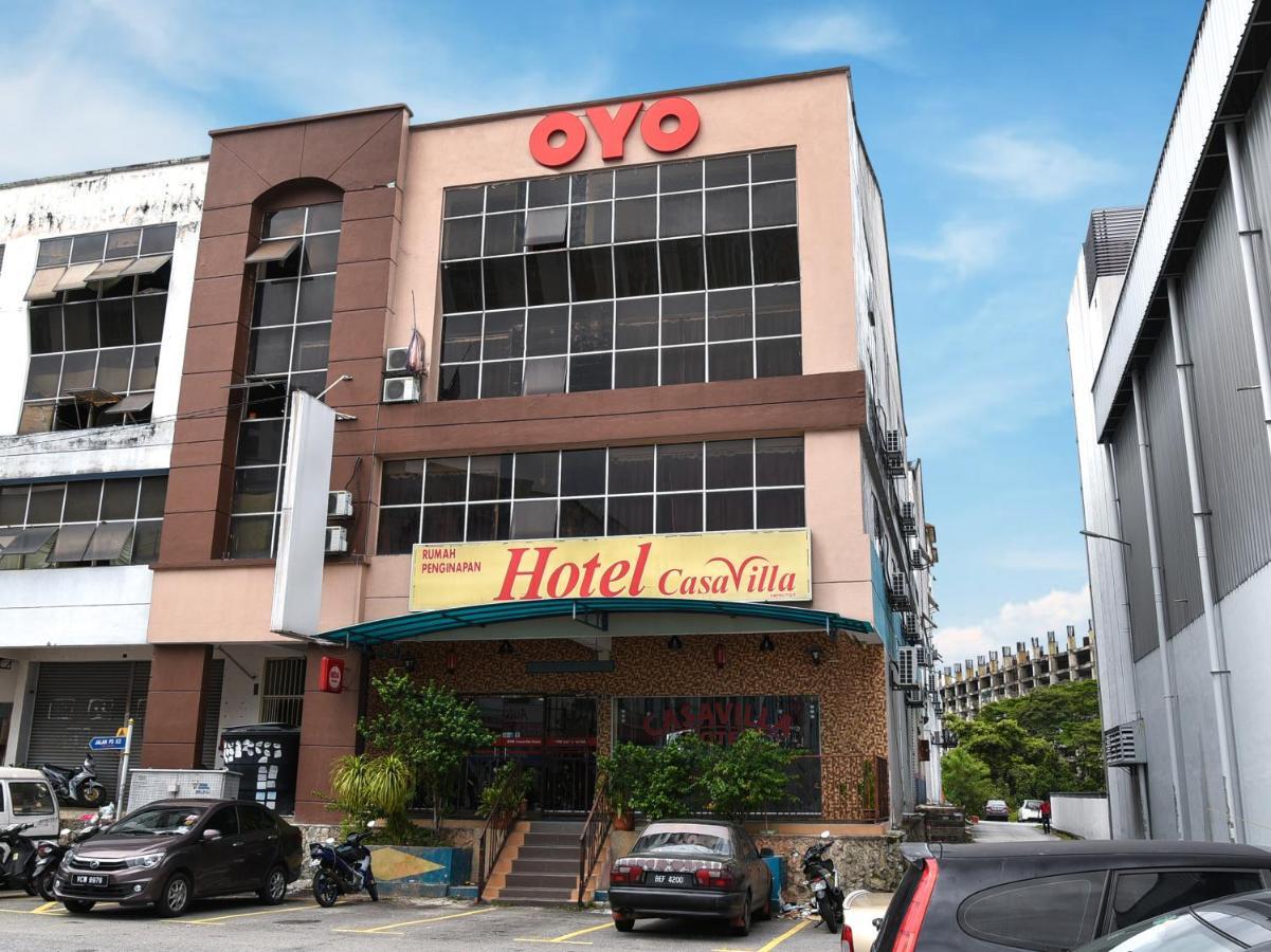 Super Oyo 89363 Casavilla Hotel Batu Caves Zewnętrze zdjęcie